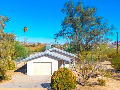 6211 Daisy Ave