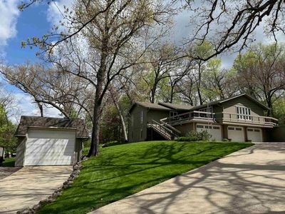 7758 Ray Ct