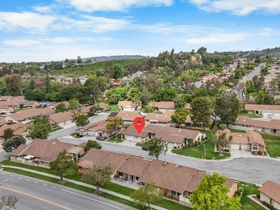 39107 Village 39
