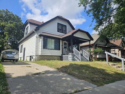 4143 N 10TH STREET