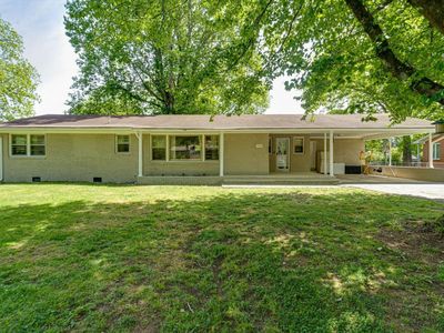 908 Highland Ave