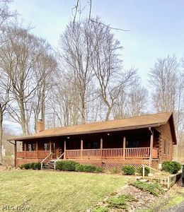 Property at 17575 Wing Rd, Chagrin Falls, OH