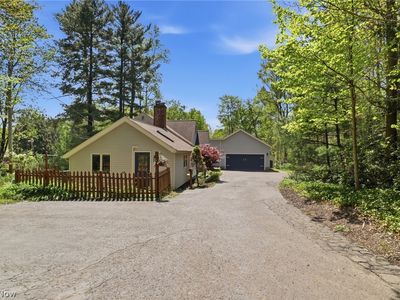 Property at 8977 Cedar Rd, Chesterland, OH