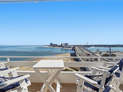 3556 Shore Dr APT 900