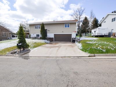 104 Silver Dr
