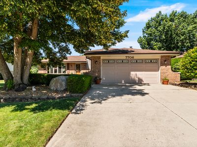 7706 Hayenga Ln