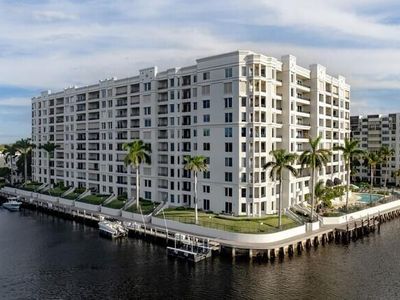 2880 NE 14th Street Cswy #610