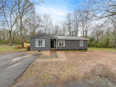 7317 Highway 82 Spur