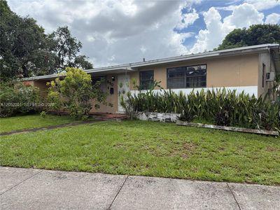 690 W 70th Pl
