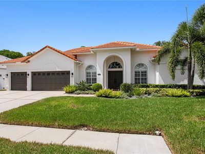 2801 SHORE BREEZE DRIVE
