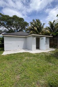 1861 NW 112th St