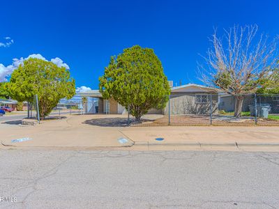 9312 Waverly Dr