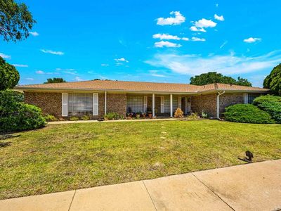 2501 NW Robinhood Dr