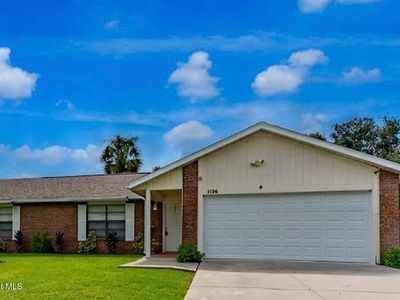 1136 Lamplighter Dr NW