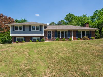 3329 Hilltop Rd SE
