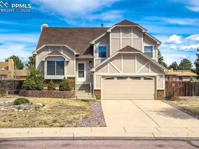 3940 Dewpoint Dr