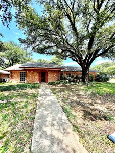 1815 Lakemont Dr