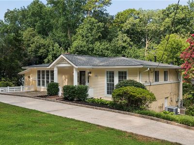 Property at 1055 Lee Cir NE, Atlanta, GA
