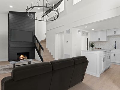 5312 Oleander Avenue