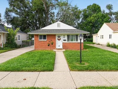 2199 Pearl Ave