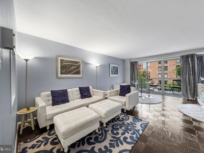 730 24th St NW APT 312