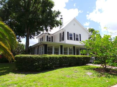 2703 McGregor Blvd