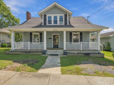 1107 Massachusetts Ave
