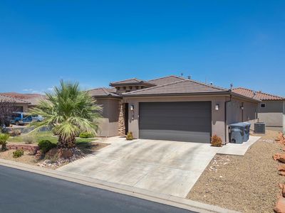 576 N Sun Rock Way