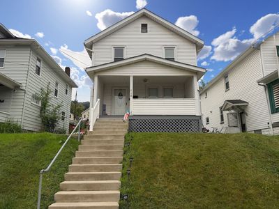 Property at 718 7th Ave, Coraopolis, PA