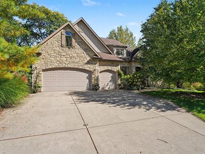 65 Braemar Dr