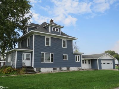 100 N Van Kirk St