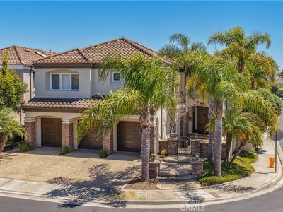 19076 Stonehurst Ln