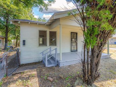 1400 NE 16th St
