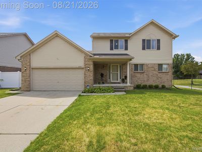 Property at 15770 E Forteen Mile Rd, Fraser, MI