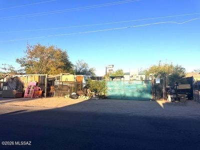 5617 S Masterson Ave