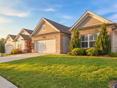 5168 Meadowbend Dr NE