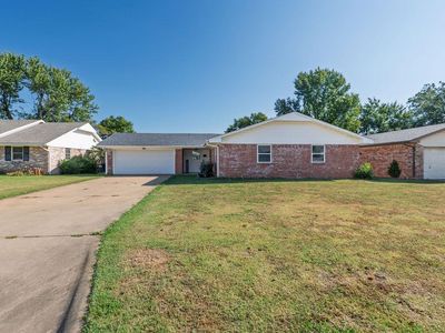 14 Arapaho Dr