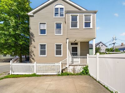 233 Maxfield St
