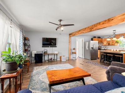 160 Pinelawn Dr