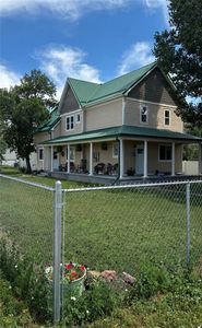 Property at 209 S 7th Ave, Forsyth, MT