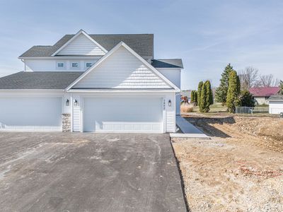 1802-1804 W Kyle Cir