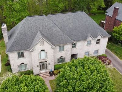 1132 Brentwood Point