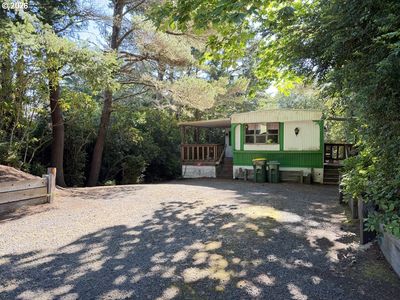 1600 Rhododendron Dr Space 196
