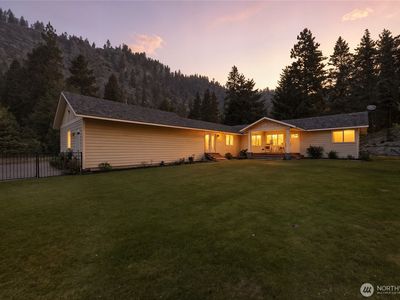 4621 Navarre Coulee Road
