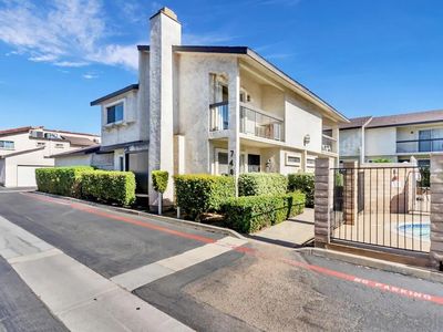 748 N Mollison Ave Unit A