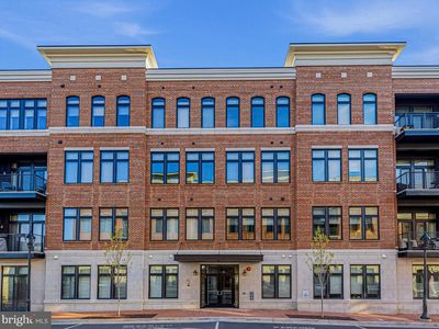 5 Stationmaster St SE #200