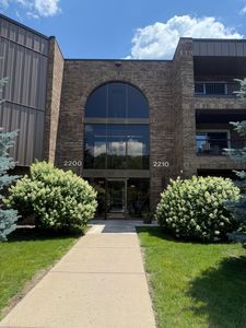 2210 Midland Grove Rd APT 207