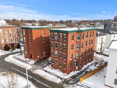 70-72 Russell St