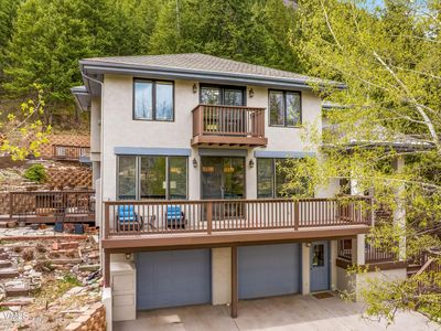1402 Deer Blvd
