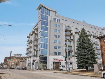 601 East Ogden AVENUE UNIT 1004